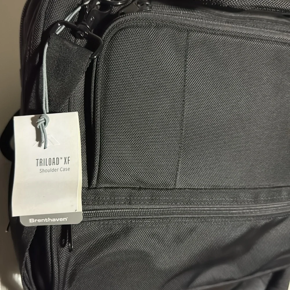 NWT Brenthaven Laptop XF Trifold messenger bag X-Ray friendly travel bag